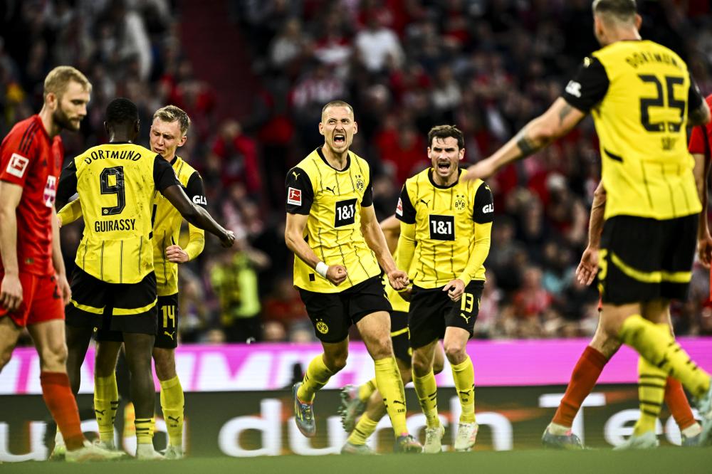 自己仍是 自己仍是